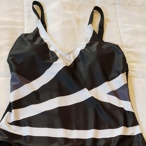 Black and White Size Large One Piece Bathing Suit